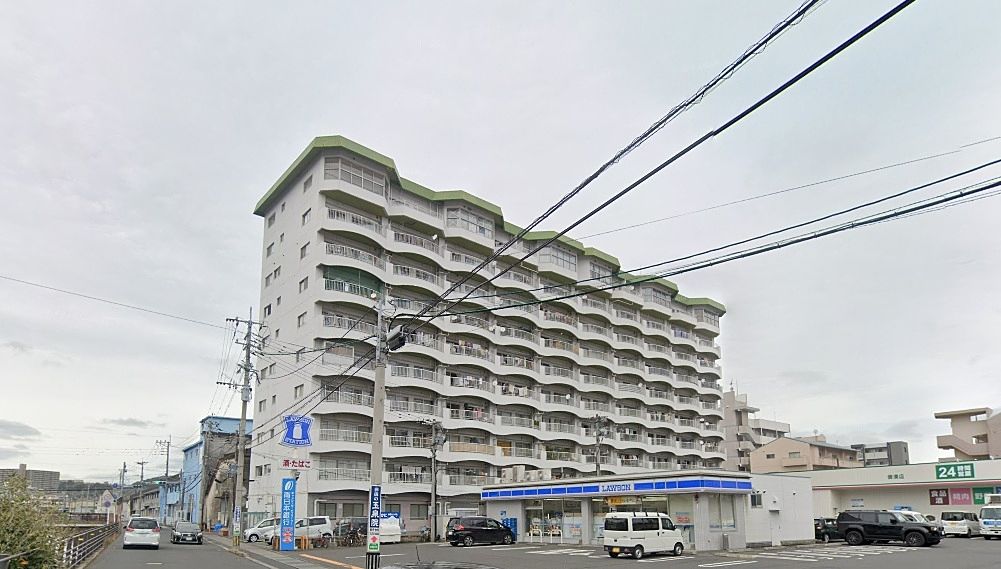 115㎡超の居住空間。玄関が2つあるおもしろいマンション。【鹿児島市売マンション】