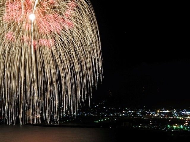 [鹿児島県枕崎市きばらん海・花火大会]三尺玉の大花火！枕崎市民の熱意を感じます。